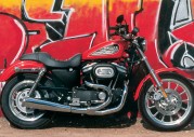 Harley-Davidson XL 883 R Sportster